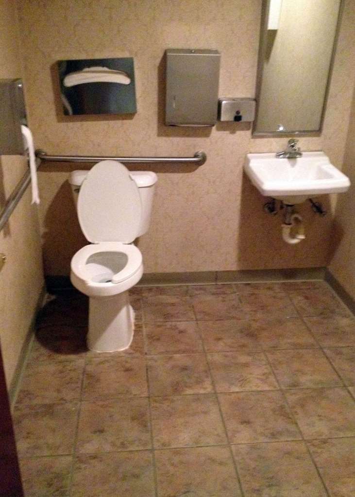 Country Hearth Inn & Suites Willard Room photo